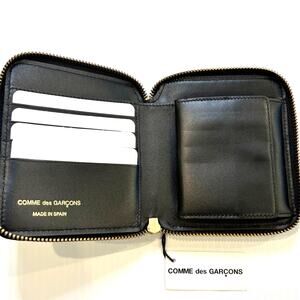 Commes de Garcon - Soft Black Leather Zippered Wallet NWT